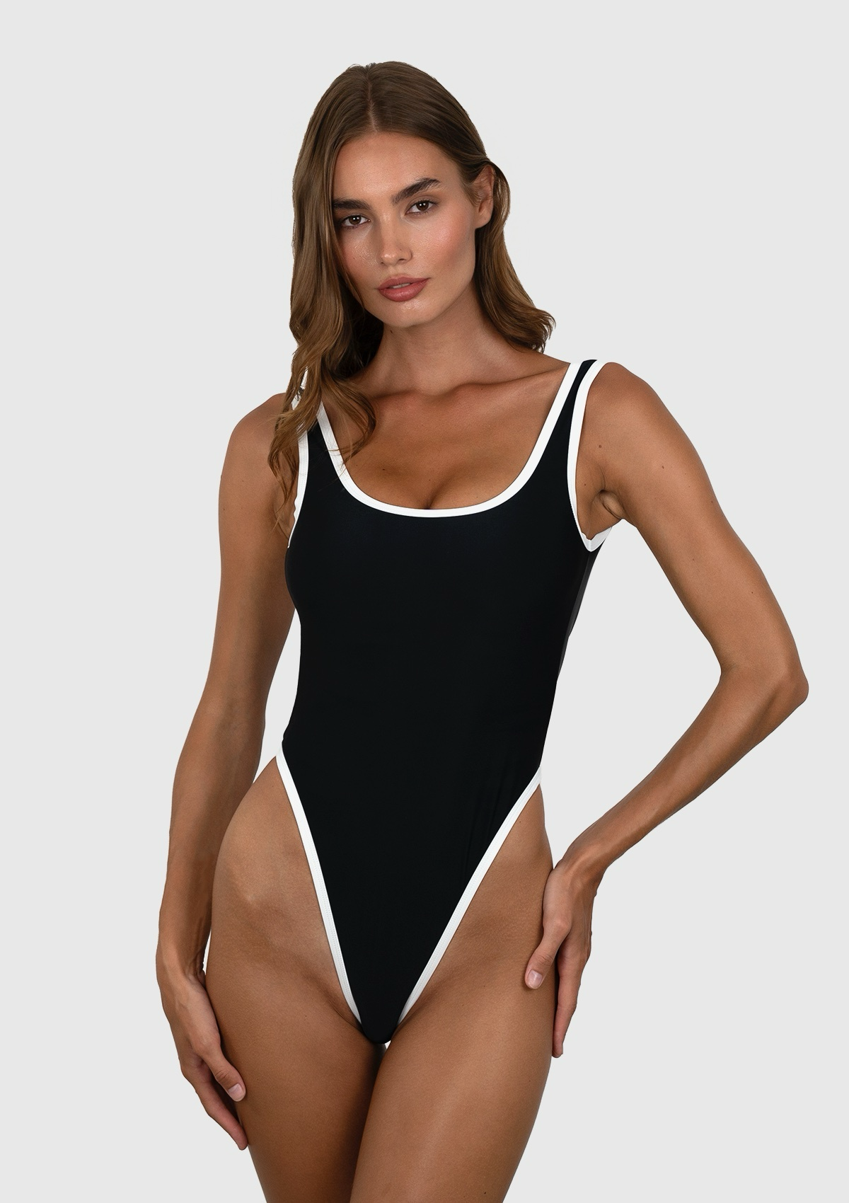 Capri One Piece - Black